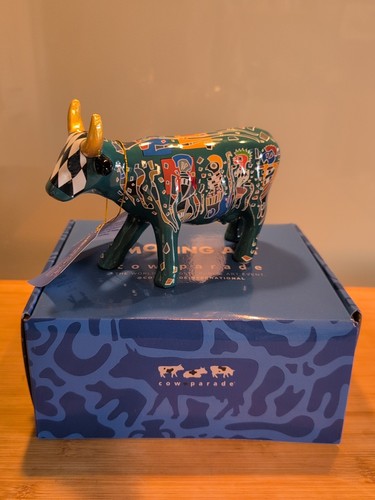 Moving art cow - art, parade