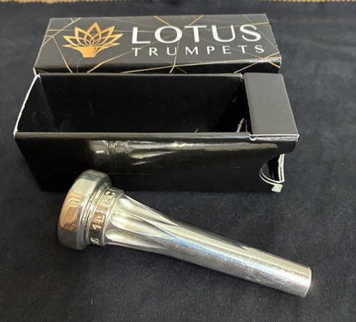 Lotus trompetenmundstück - lotus,