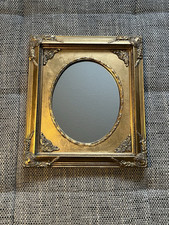 prunkvoll verzierter goldener