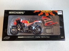 Minichamps Modell 1:12 Ducati Desmo MotoGP2011 Unveiling Valentino Rossi OVP neu