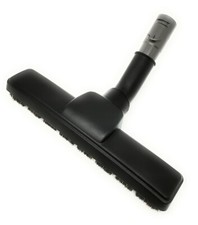 Bodendüse, Bürste mit