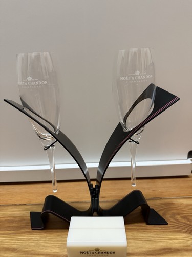 Moet chandon twin - &, 2
