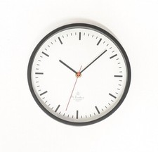 Leise Retro Design Bahnhof