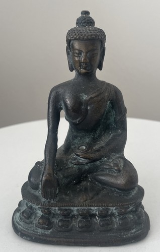 Großer thai buddha shakyamuni - buddha,