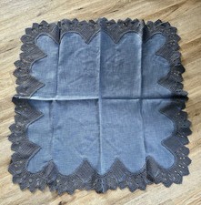 Tischdecke mit gehäkelter Borde (Handarbeit) 90 x 90 cm