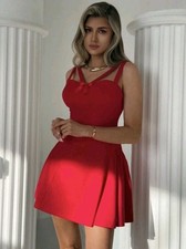 Elegantes Raffiniertes Kleid mit Kreuzgurt Rot Gr. S Neu !!!