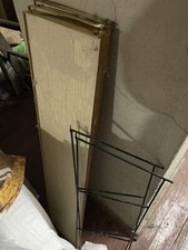 DDR (N)Ostalgie stylisches String-Regal m. Metallkanten an d. Regal-Böden, gebr.