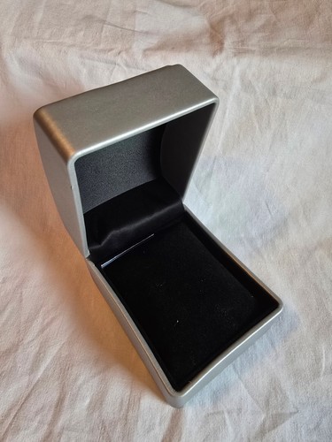 Uhrenbox gepolstert