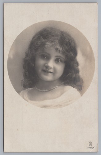 Dresden cotta 1918 portrait - dresden,