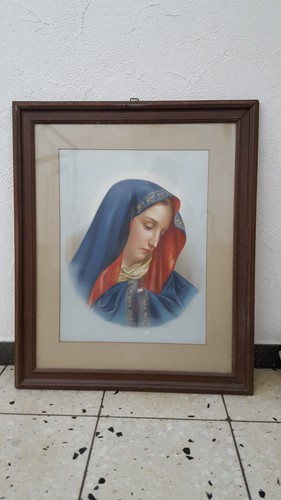 Zwei alte große - , christliche