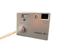 Konica Minolta DiMAGE X31 3.2MP Digitalkamera - Silber Kompaktkamera