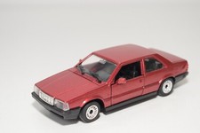 A65 1:43 POLISTIL VOLVO 760