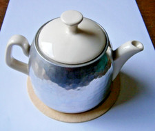 WAKU kleine Kaffee- Mokka oder Milch- Isolierkännchen Porzellan