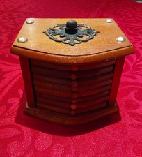 Untersetzer für Gläser als Schubladen in einer Holzbox - guter Zustand