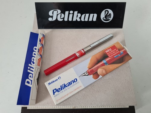 Pelikan pelikano modell - pelikan, "m"