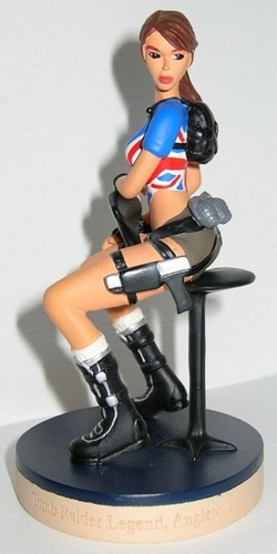 Tomb raider lara croft - -,