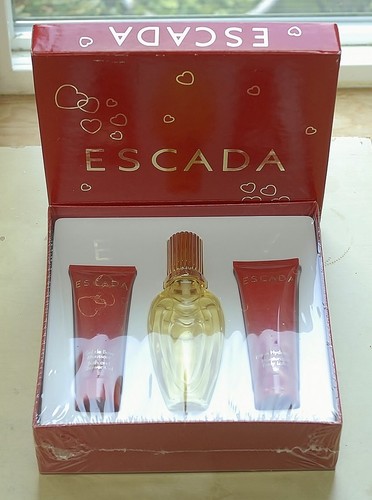Escada classic women eau - classic,