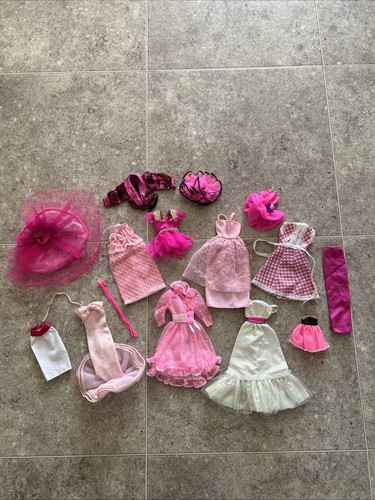 Vintage barbie rosa outfits - vintage,