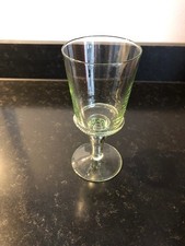 Antik Glas Becher Waldglas mundgeblasen grünlich wohl 19. Jhdt.