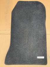 MERCEDES W124 FUßMATTE TEPPICH VORN LINKS SCHWARZ J120
