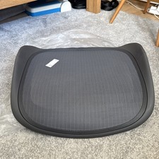 Brandneuer Sitz für Herman