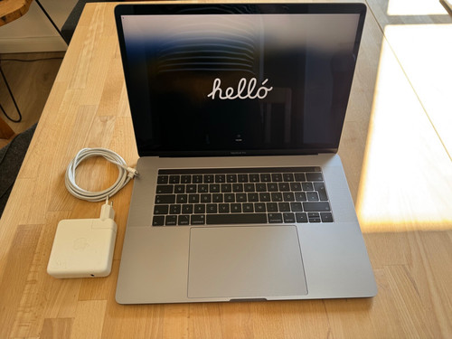 Apple macbook pro - pro, 15.4"