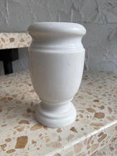 Grabvase Marmor weiß