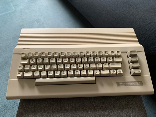 Commodore c64 mit floppy - mit,