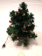 Weihnachtsbaum, geschmückt mit Licht, für Puppenhaus / Puppenstube