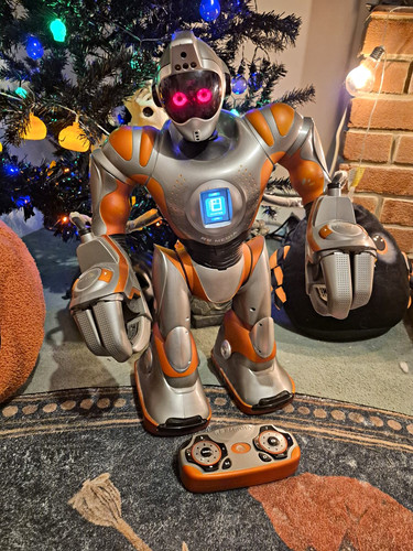 Wowwee rsmedia robosapien - rsmedia,