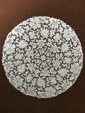 großes Häkeldeckchen