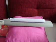 schlichte spiegelnde gebrauchte LED Badlampe Kellerlampe Lampe Linienlampe