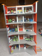 Playmobil Krankenhaus (2 mal) 6657, Zusatzetage  6443, Hubschrauberplatz 6445