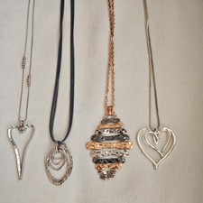 Modeschmuck 4 Ketten  lang  Farbe Silber  und Rose