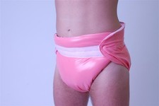 Omutsu „Rubberbaby“ – Glänzende PVC-Stoffwindel in vielen Farben