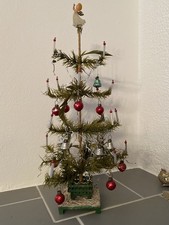 ANTIKER FEDERBAUM KERZEN KUGELN LAUSCHAER GLAS MIT GARTENZAUN WEIHNACHTEN HÜBSCH