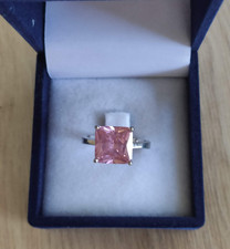 Ring, silberfarben, quadratischer rosa Stein, 4 Krallen, Größe 60