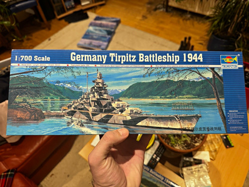 Trumpeter tirpitz 1944 700 - 1944, 1:700
