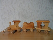 Holzspielzeug: Eisenbahn /