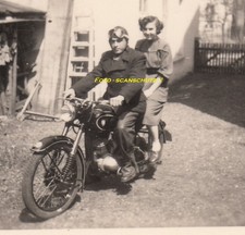 Foto DKW Motorrad mit Fahrrer