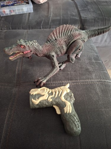 Ferngesteuerter dinosaurier - ferngesteuerter,