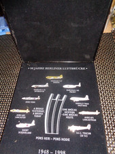 9 teiliges Pin - Set Berliner