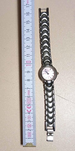 Kleine feine damen armbanduhr - kleine,,