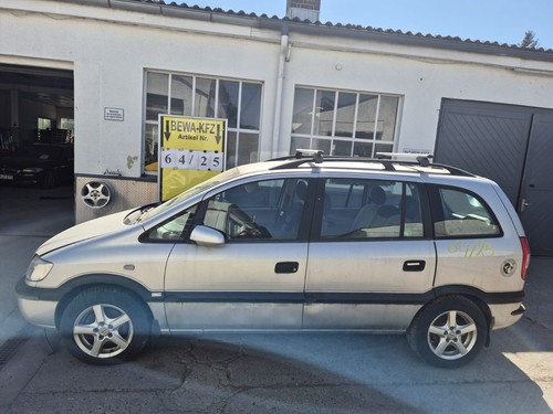 Schlachtfest opel zafira 6 - zafira, a