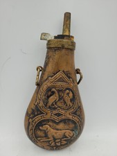 Alte Pulverflasche aus Kupfer