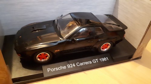 Porsche 924 carrera 1 - 924, 1/18