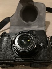 Fujifilm X10 – edle Kompaktkamera mit Spitzenoptik + OVP
