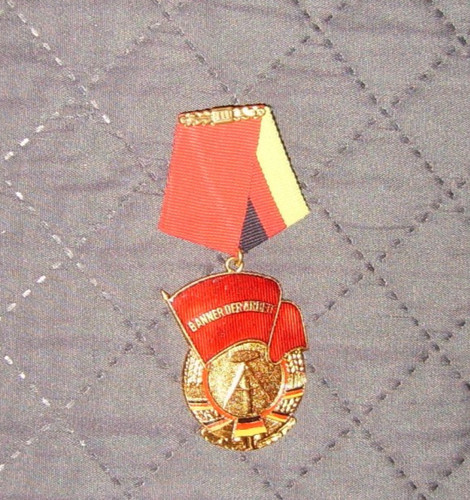 Ddr verdienstorden banner - verdienstorden, ,,