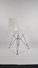 Vitra Charles Eames DSR weiß