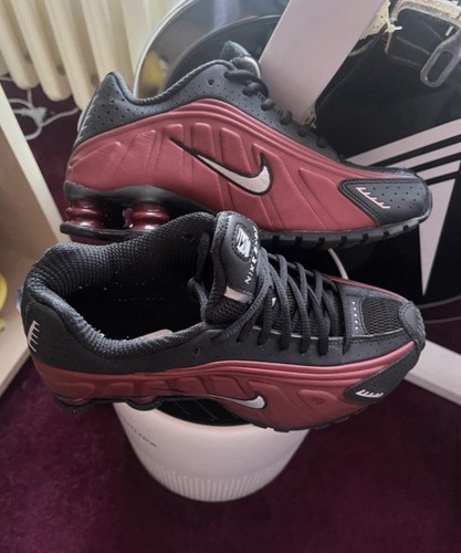 Nike shox rot schwarz - rot,